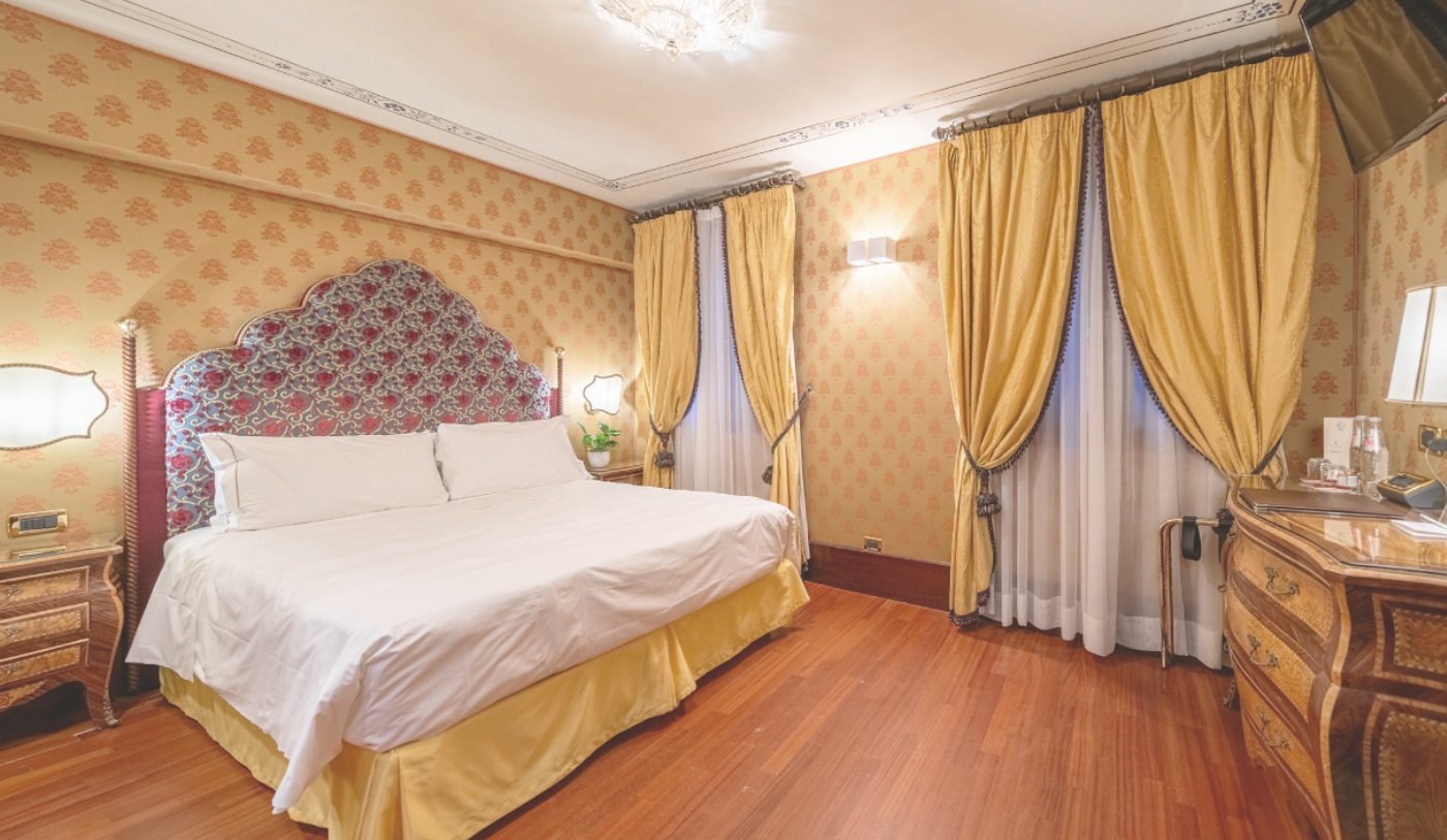 camera classic hotel colombina